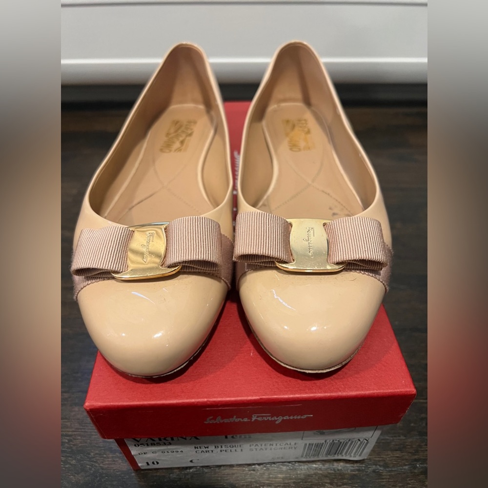 Ferragamo flat